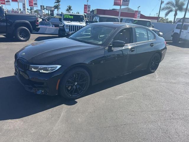 Photo of 2021 Jet Black BMW 330