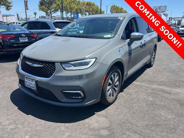 2022 Chrysler Pacifica Hybrid
