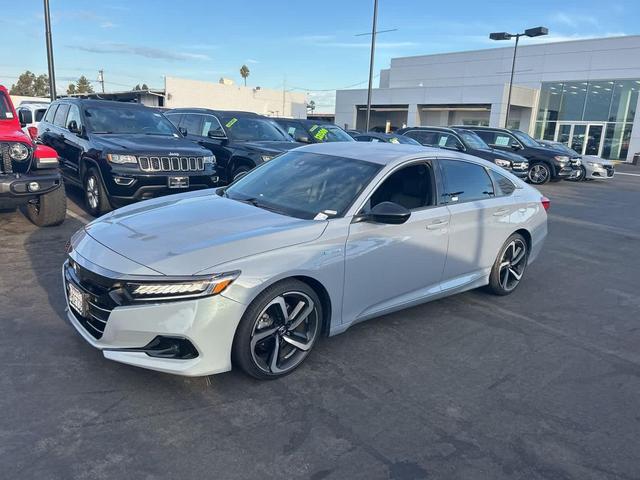 Photo of 2022 Sonic Gray Pearl Honda Accord Hybrid