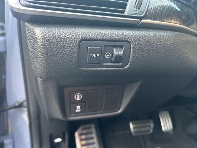 Photo of 2022 Sonic Gray Pearl Honda Accord Hybrid