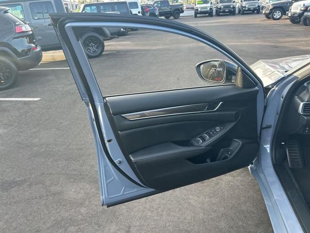 Photo of 2022 Sonic Gray Pearl Honda Accord Hybrid