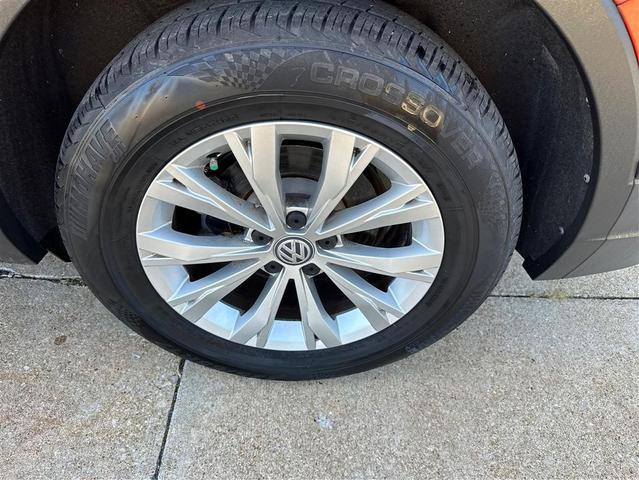 Photo of 2019 Cardinal Red Metallic Volkswagen Tiguan
