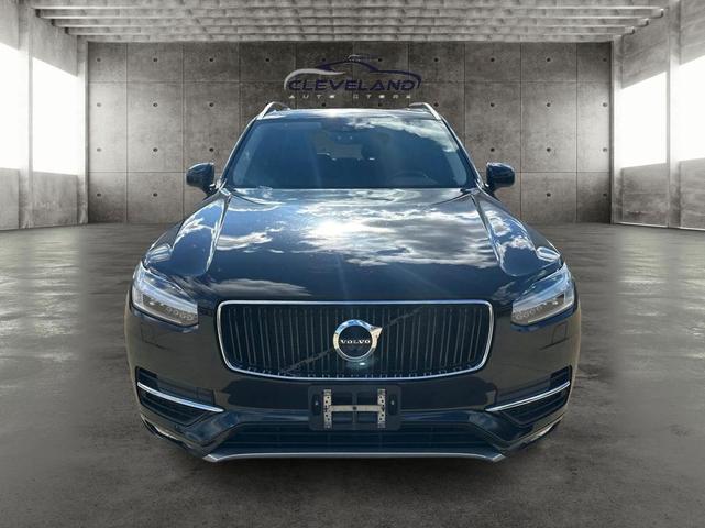 Photo of 2017 Onyx Black Metallic Volvo XC90