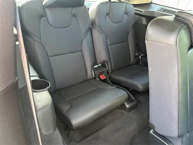 Photo of 2017 Onyx Black Metallic Volvo XC90