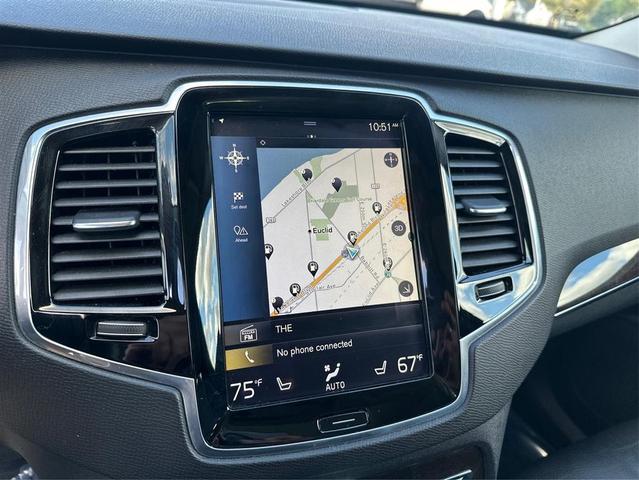Photo of 2017 Onyx Black Metallic Volvo XC90
