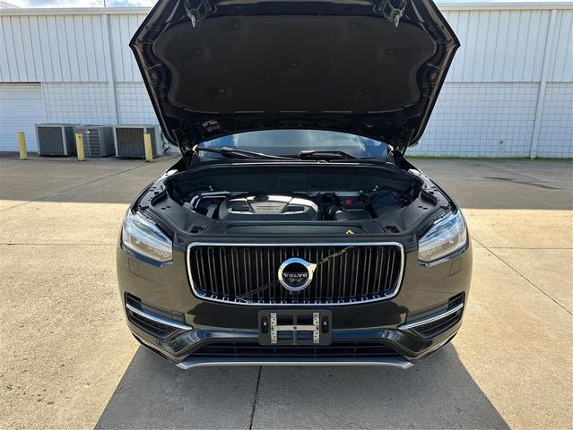 Photo of 2017 Onyx Black Metallic Volvo XC90