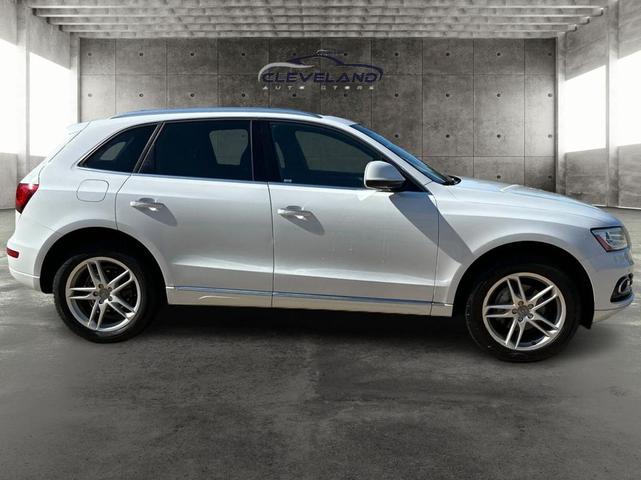 Photo of 2017 WHITE Audi Q5