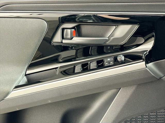 Photo of 2025 Smoked Carbon Subaru Solterra
