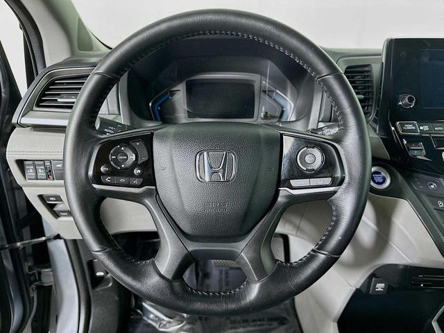 Photo of 2020 Lunar Silver Metallic Honda Odyssey