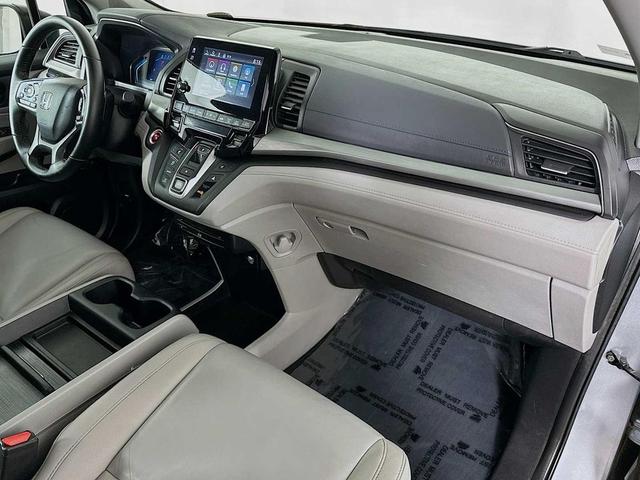 Photo of 2020 Lunar Silver Metallic Honda Odyssey