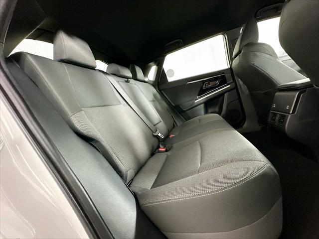 Photo of 2025 COSMIC WHT PRL Subaru Solterra