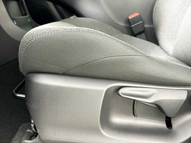 Photo of 2025 COSMIC WHT PRL Subaru Solterra