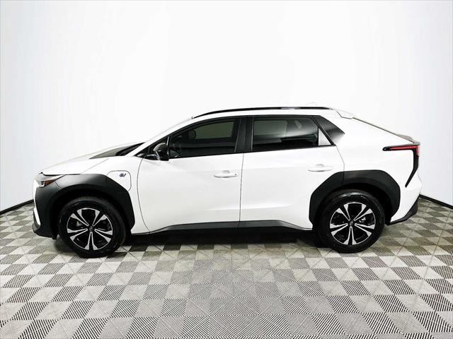 Photo of 2025 COSMIC WHT PRL Subaru Solterra