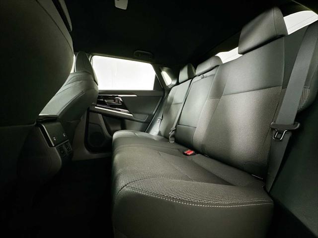 Photo of 2025 COSMIC WHT PRL Subaru Solterra