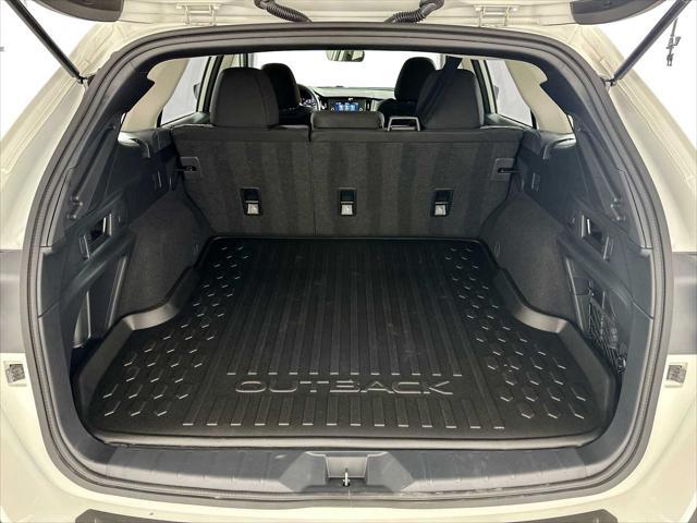 Photo of 2025 Crystal White Pearl Subaru Outback