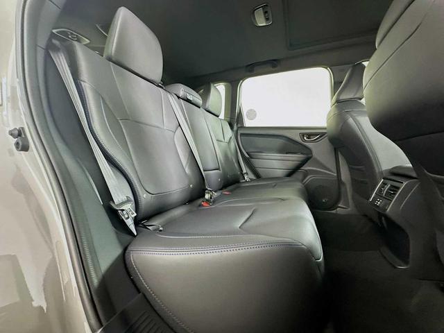 Photo of 2025 River Rock Pearl Subaru Forester