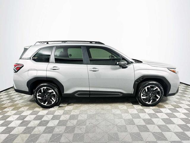 Photo of 2025 River Rock Pearl Subaru Forester