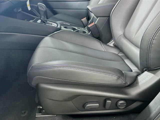 Photo of 2025 River Rock Pearl Subaru Forester