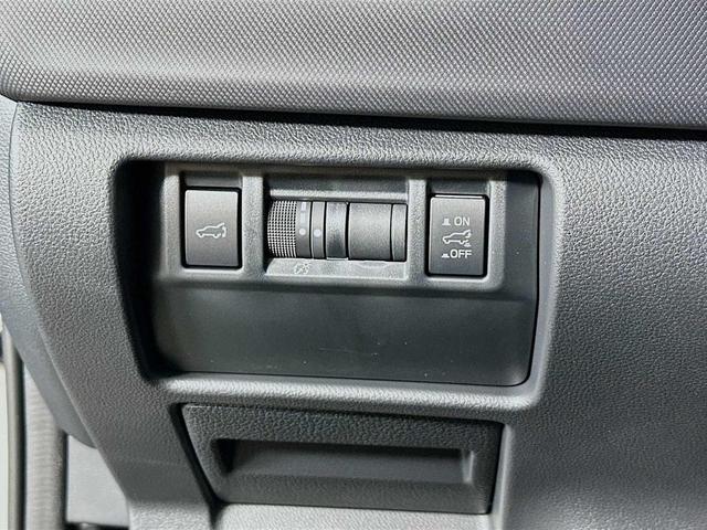 Photo of 2025 River Rock Pearl Subaru Forester