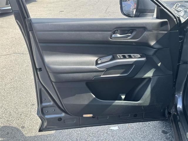 Photo of 2022 Gun Metallic Nissan Pathfinder