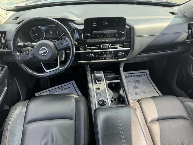 Photo of 2022 Gun Metallic Nissan Pathfinder