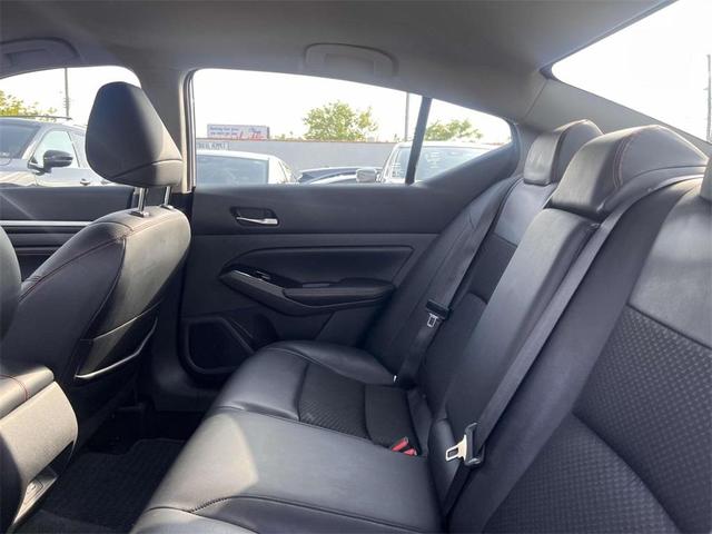 Photo of 2023 Gray Sky Pearl Nissan Altima