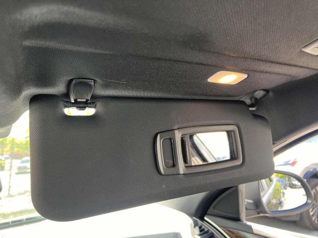 Photo of 2022 Jet Black BMW X4