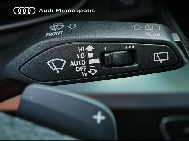 Photo of 2024 Chronos Gray Metallic Audi Q5