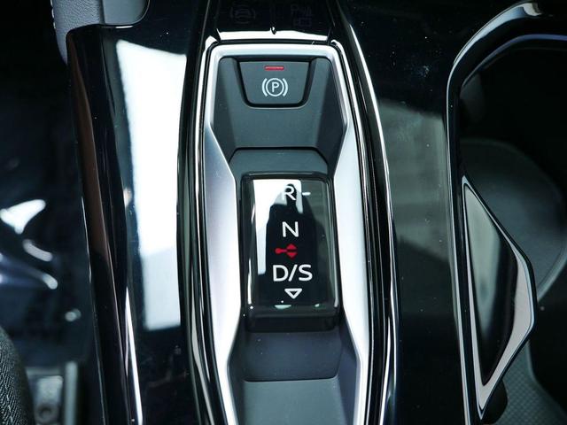 Photo of 2025 Tambora Gray Metallic Audi Q5
