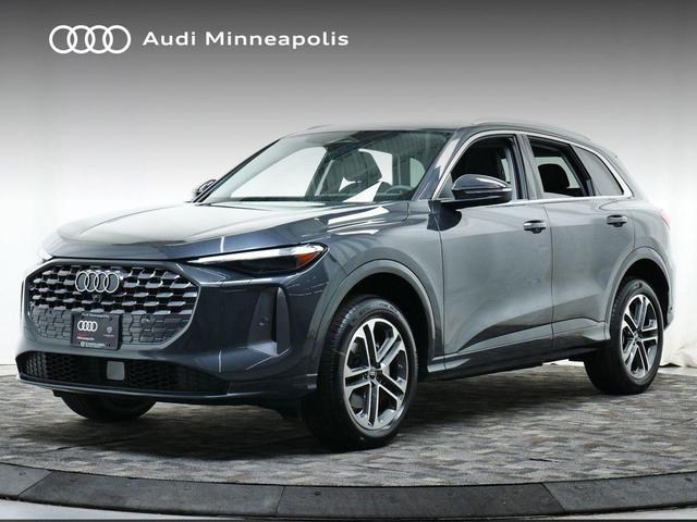 Photo of 2025 Tambora Gray Metallic Audi Q5