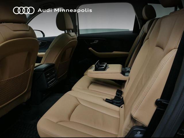 Photo of 2025 Brown Metallic Audi Q7