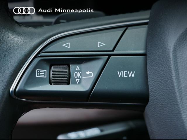 Photo of 2022 Mythos Black Metallic Audi Q7