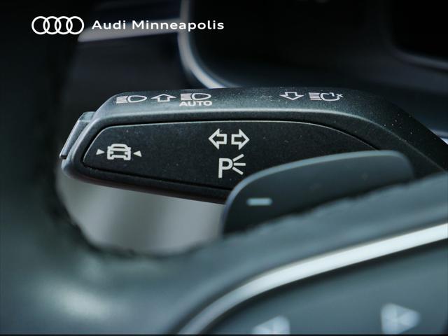 Photo of 2022 Mythos Black Metallic Audi Q7