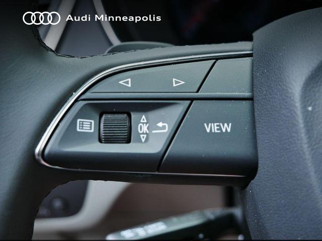 Photo of 2025 Navarra Blue Metallic Audi Q5