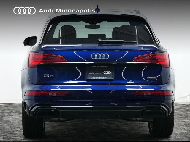 Photo of 2025 Navarra Blue Metallic Audi Q5