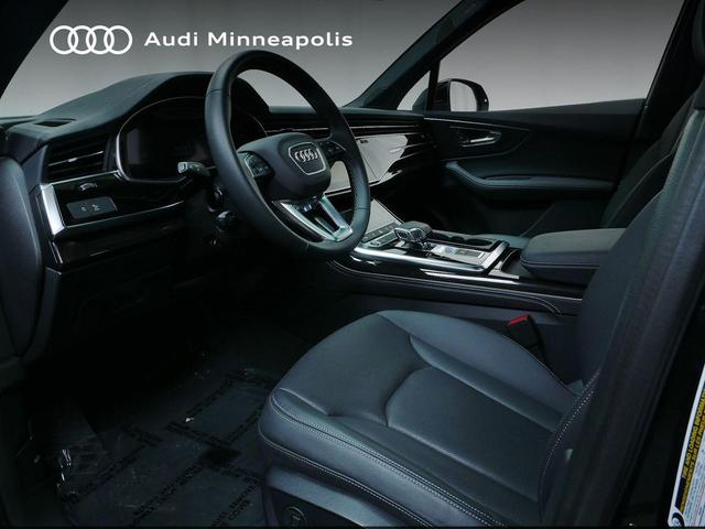 Photo of 2025 Black Metallic Audi Q7