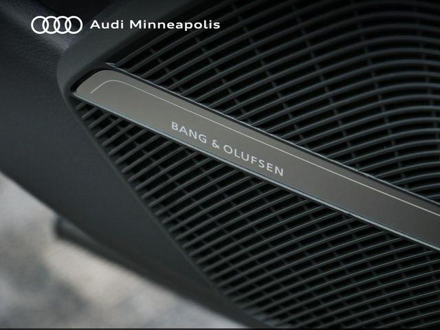 Photo of 2025 Mythos Black Metallic Audi SQ5