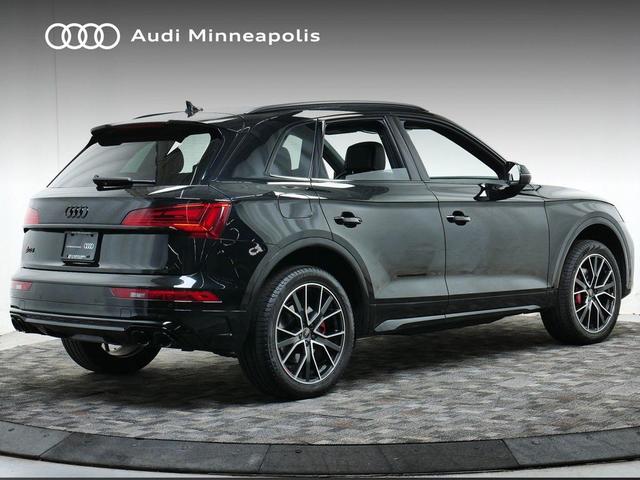 Photo of 2025 Mythos Black Metallic Audi SQ5
