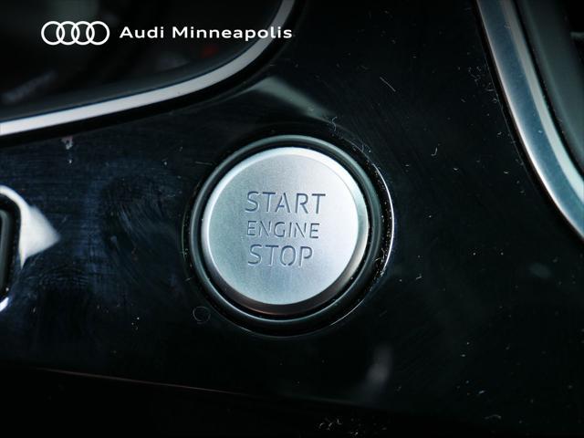 Photo of 2019 Orca Black Metallic Audi Q7