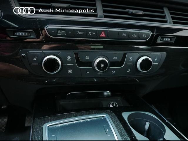 Photo of 2019 Orca Black Metallic Audi Q7
