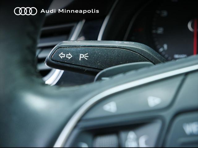Photo of 2019 Orca Black Metallic Audi Q7