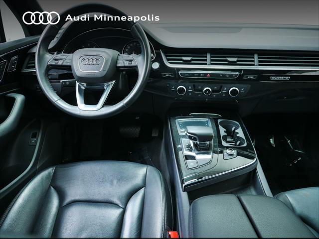 Photo of 2019 Orca Black Metallic Audi Q7