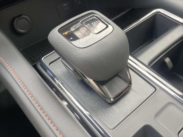 Photo of 2025 Scarlet Ember Tintcoat Nissan Pathfinder