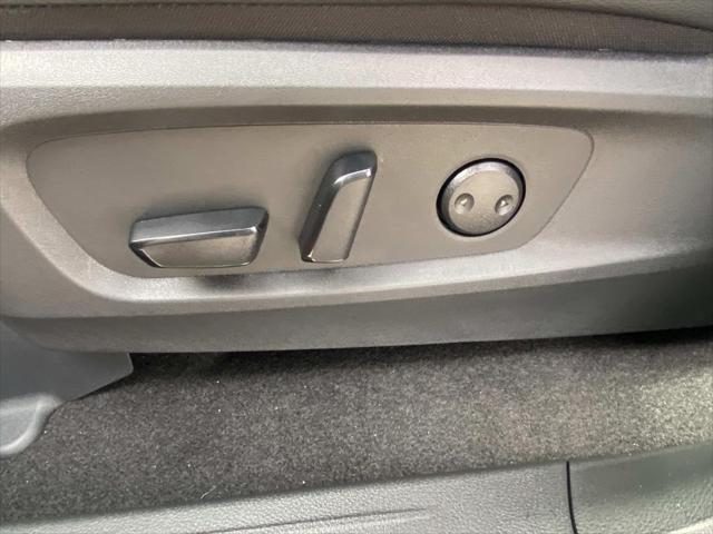 Photo of 2025 Scarlet Ember Tintcoat Nissan Pathfinder