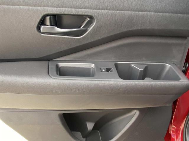 Photo of 2025 Scarlet Ember Tintcoat Nissan Pathfinder