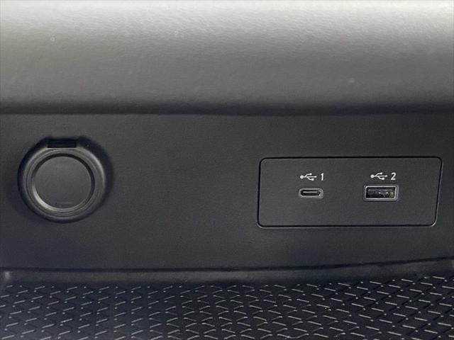 Photo of 2025 Scarlet Ember Tintcoat Nissan Pathfinder