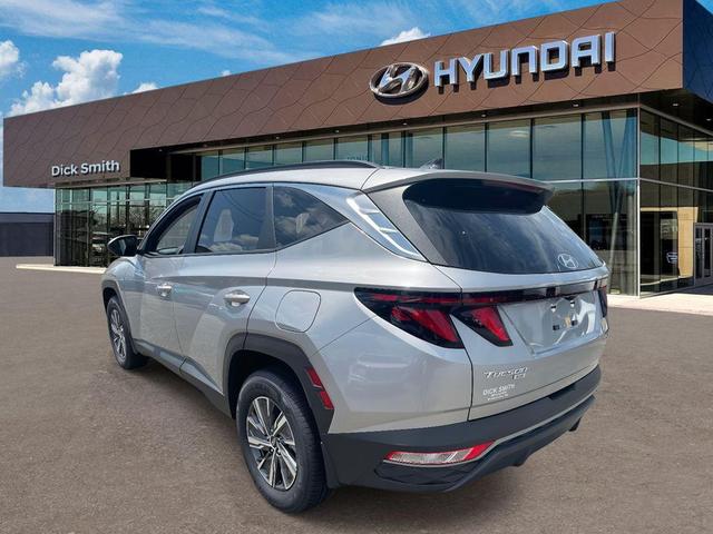Photo of 2024 Shimmering Silver Hyundai TUCSON Hybrid