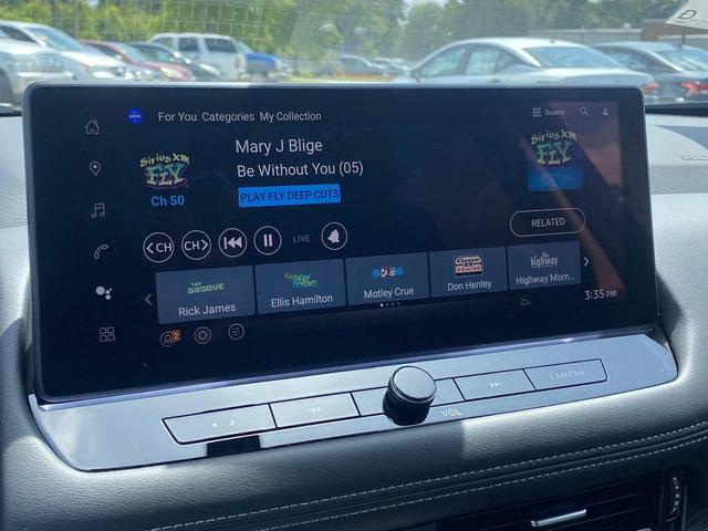 Photo of 2025 Boulder Gray Pearl/Super Black Nissan Rogue