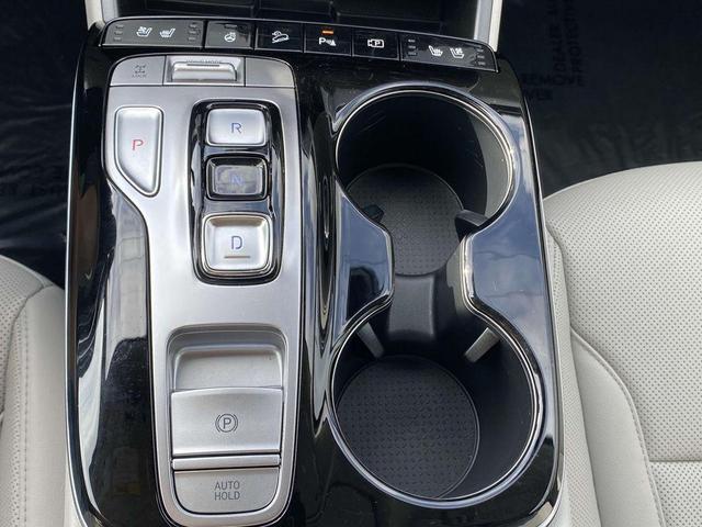 Photo of 2024 Black Pearl Hyundai TUCSON Hybrid