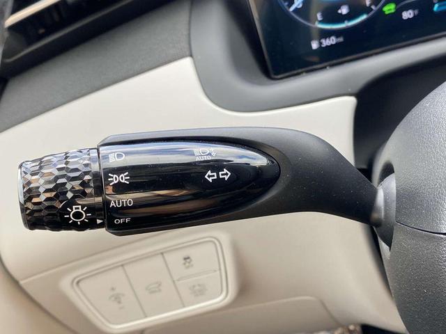 Photo of 2024 Black Pearl Hyundai TUCSON Hybrid
